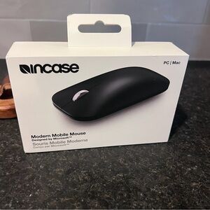 Incase - Modern Mobile Mouse Designed by Microsoft - Wireless - Black